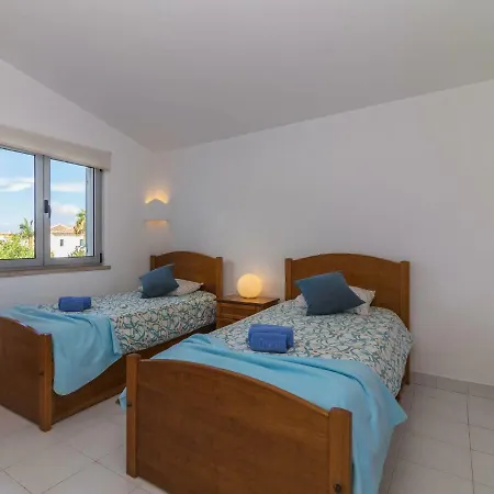 Arribas By Interhome فيلة Patroves